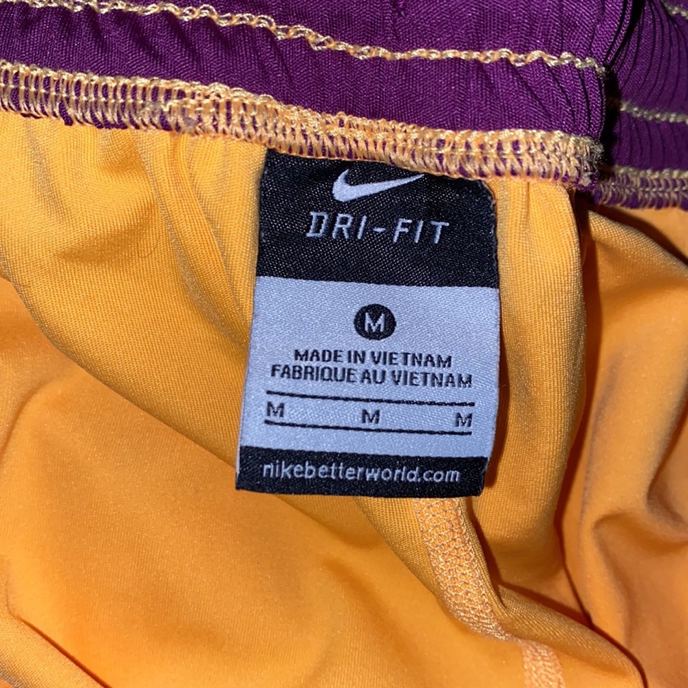 Nike Dri fit athletic training shorts women’s size medium - Picture 6 of 6